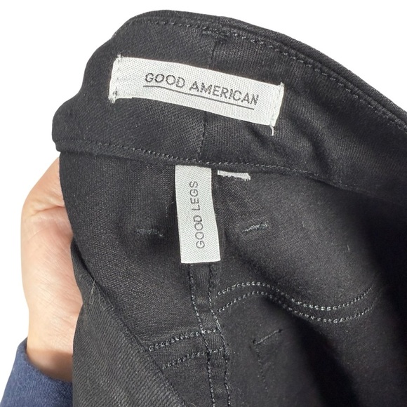 Good American Good Legs Coated Slim Straight Jeans in Black Size 20W - Picture 6 of 6